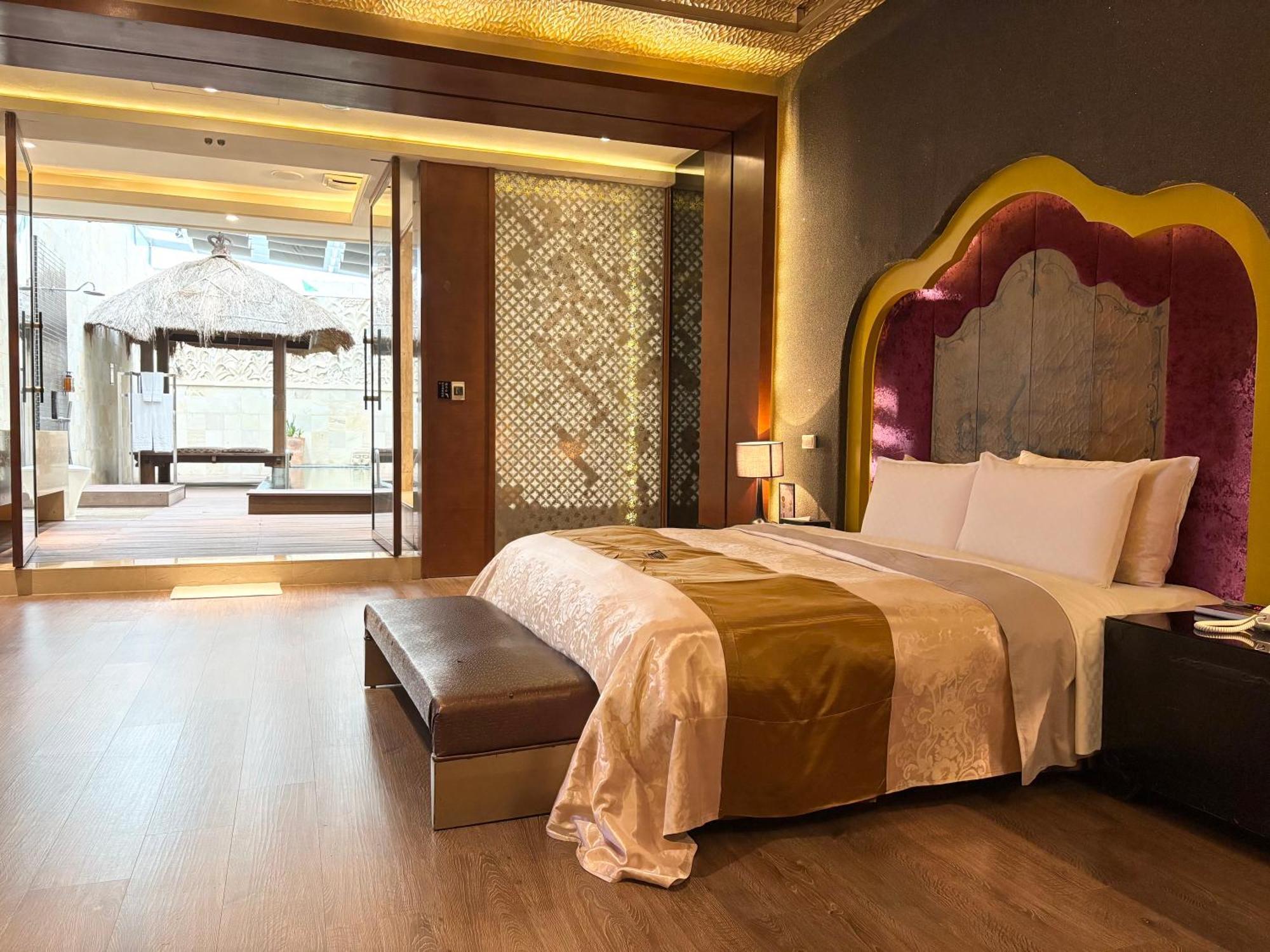 Xiadu Motel Taichung Exterior photo